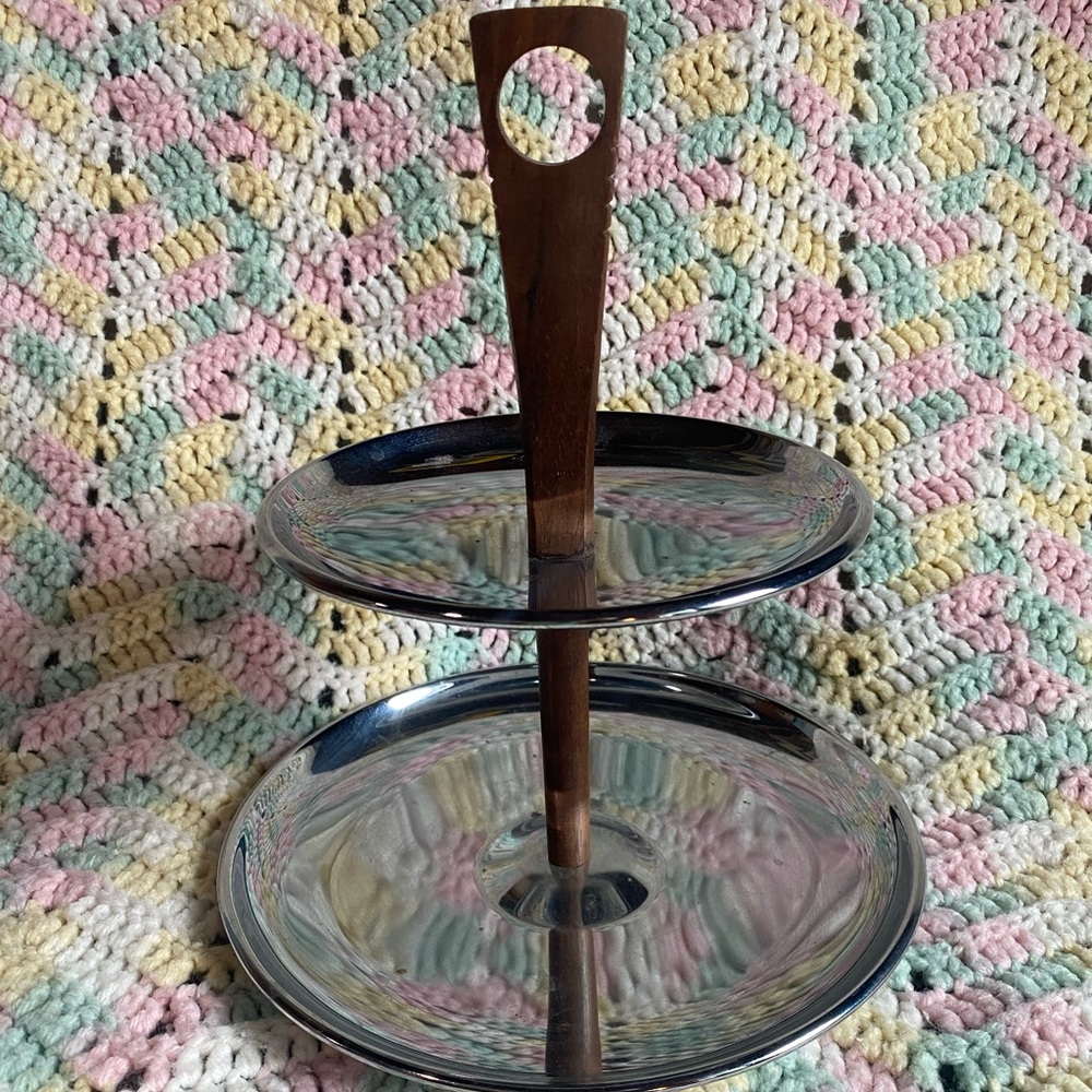 MCM Display Stand